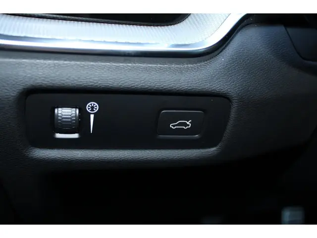 Volvo S60 2.0 B5 R-Design/pano/leer 2021 Hybride Benzine 31