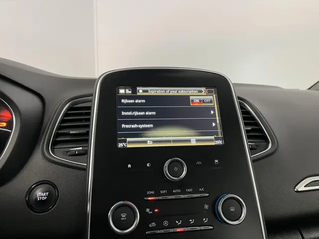 Renault Grand Scénic 1.3 TCe Limited 7p. 2019 Benzine 23