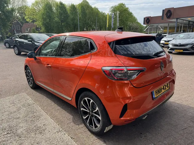 Renault Clio 1.0 TCe 90 Techno+Pack Winter! 2024 Benzine 8