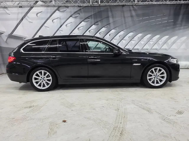 BMW 5 Serie Touring 520d High Executive 2016 Diesel 4