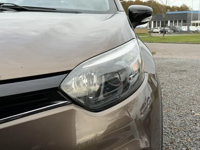 Renault Captur 0.9 TCe Expression 2015 Benzine 34