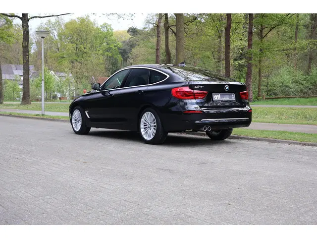 BMW 3 Serie GT 320i High Executive 2020 Benzine 3