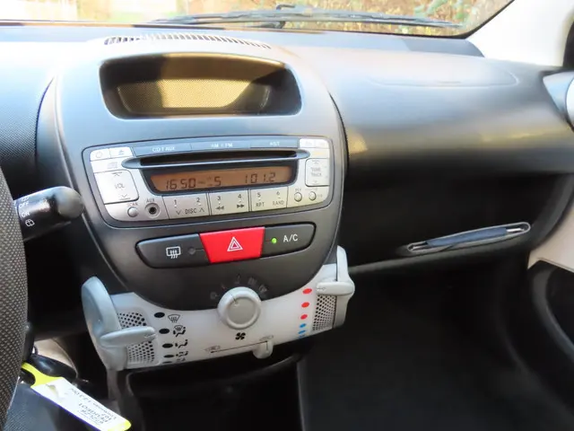 Peugeot 107 1.0 Active *2e EIG ! 2013 Benzine 13