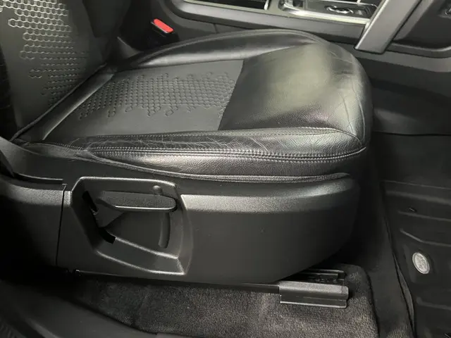 Land Rover Discovery Sport 2.0 TD4 SE 2018 Diesel 36