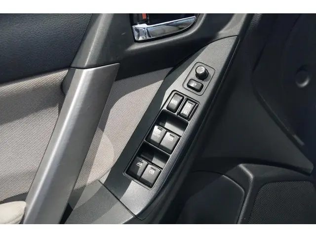 Subaru Forester 4wd 2014 Benzine 25