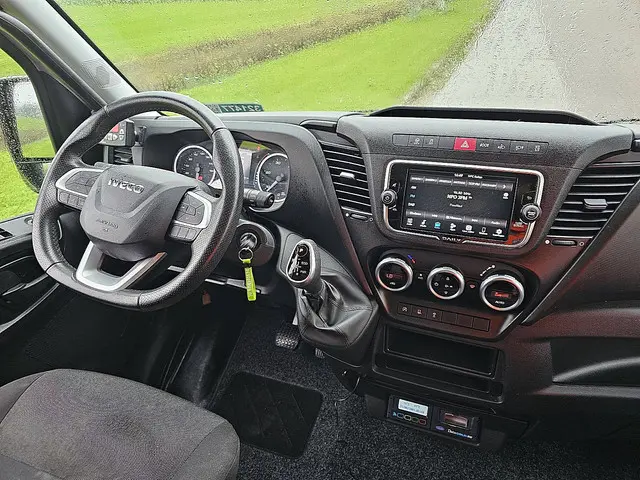 Iveco Daily 35S16 2022 Diesel 8