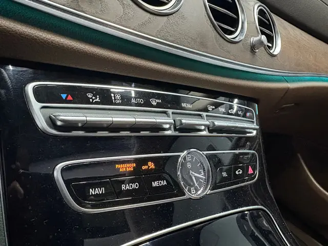 Mercedes-Benz E-Klasse 220 d Prestige Plus 2016 Diesel 18