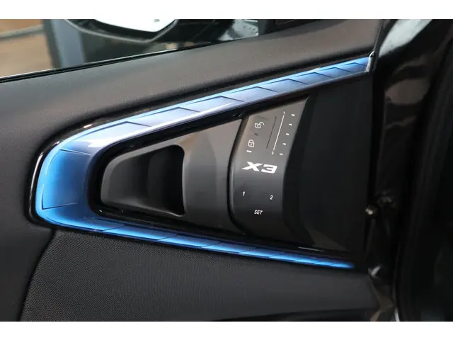 BMW X3 xDrive30e 2025 Hybride Benzine 21