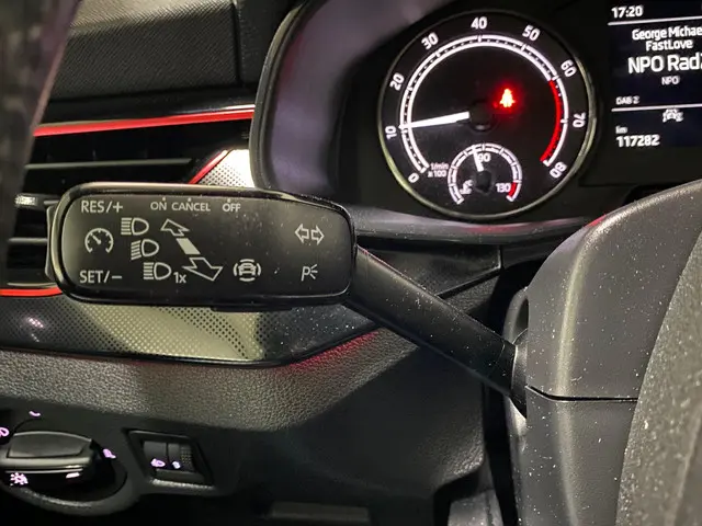 Škoda Scala 1.0 TSI Sport Business 2020 Benzine 17