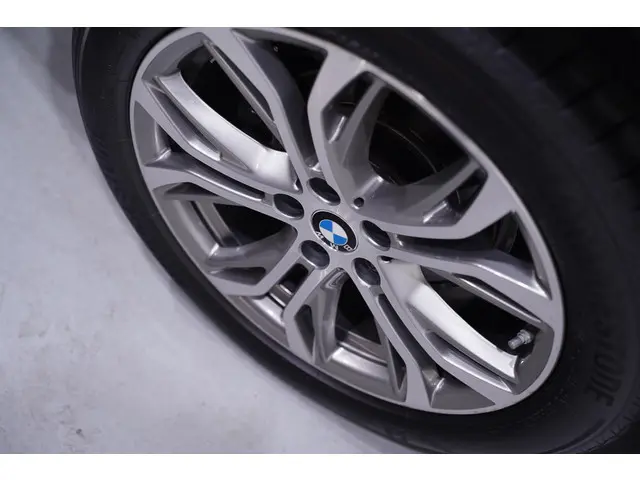 BMW X1 sDrive18i Sport Line 2021 Benzine 21