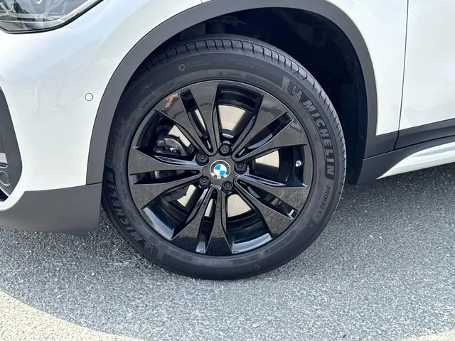 BMW X1 SDrive20i Executive Edition,LEDER,NAP, 2021 Benzine 32