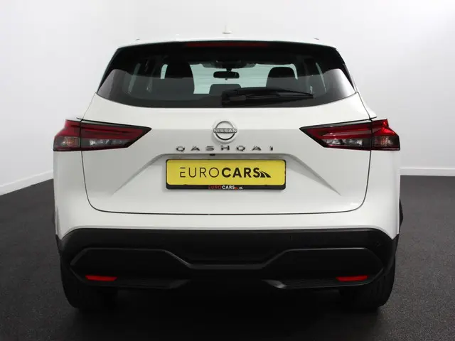 Nissan QASHQAI 1.3 MHEV Xtronic Acenta 2022 Benzine 6