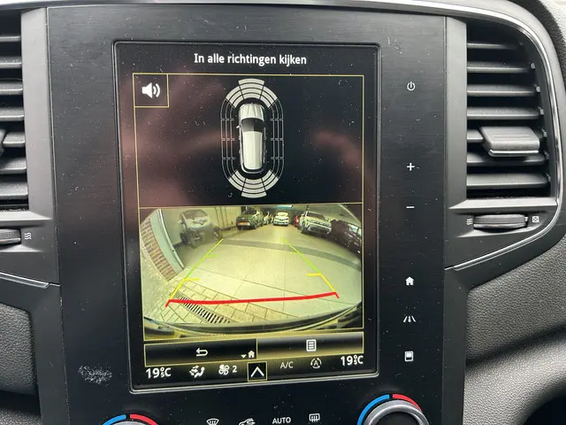 Renault Mégane Estate 1.3 TCe Limited 2020 Benzine 17