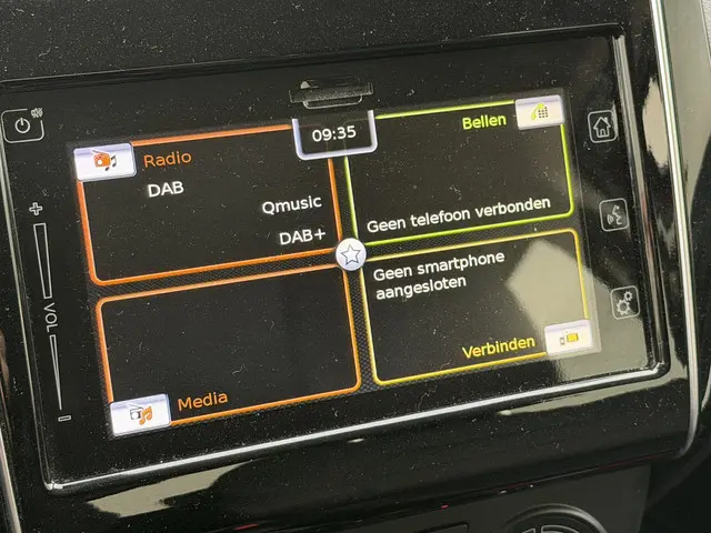 Suzuki Swift 1.2 Select Smart Hybrid 2020 Benzine 13