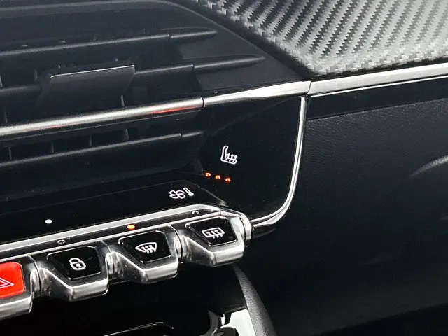 Peugeot 208 1.2 PureTech 100 Allure 2024 Benzine 13