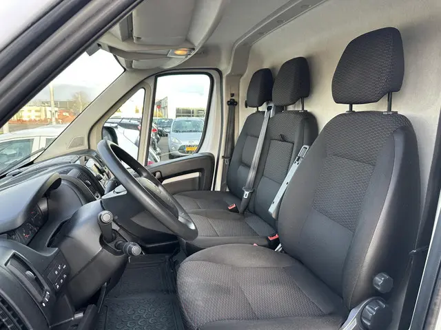 Citroën Jumper 33 2.2 BlueHDi 140 L3H2 Club 2022 Diesel 11