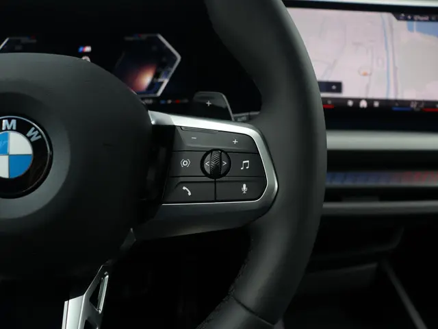 BMW 1 Serie 5-deurs 120 2025 Benzine 21