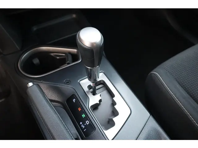 Toyota RAV4 2.5 HYBRID DYNAMIC 2017 Hybride Benzine 19