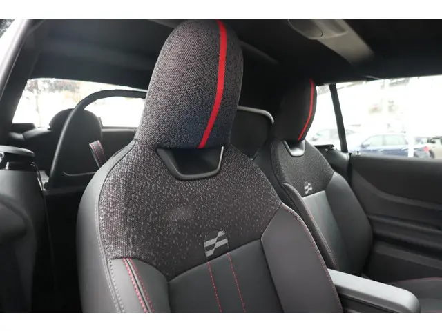 MINI Cabrio 2.0 JCW 2025 Benzine 22