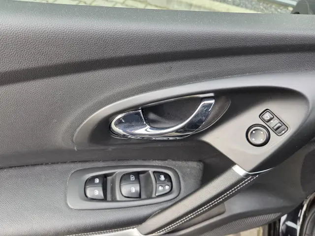 Renault Kadjar 1.2 TCe Limited 6-Bak 2018 Benzine 11