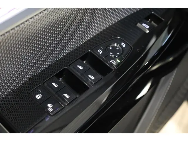 BMW 7 Serie M760e xDrive 2025 Hybride Benzine 26