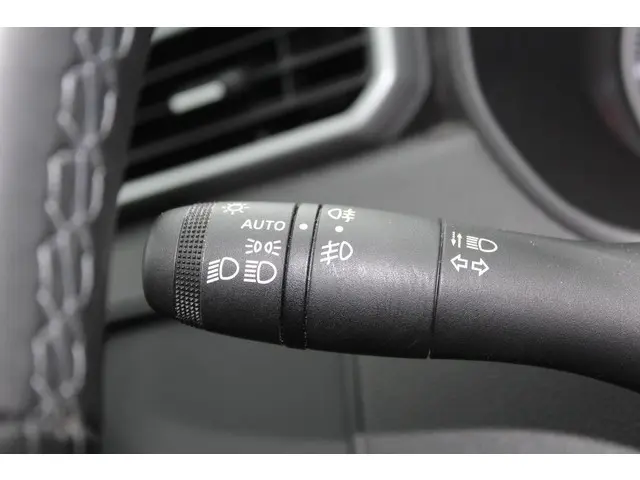 Dacia Duster 1.3 TCe 130 Journey 2023 Benzine 24