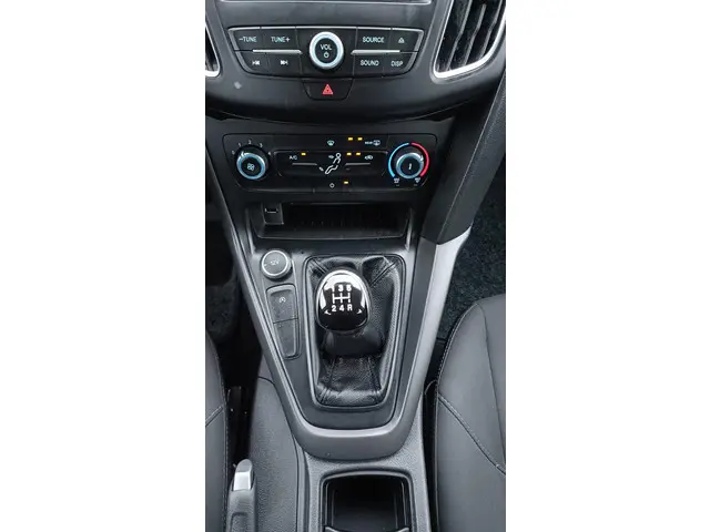 Ford Focus Wagon 1.0 Lease Edition 2018 Benzine 24