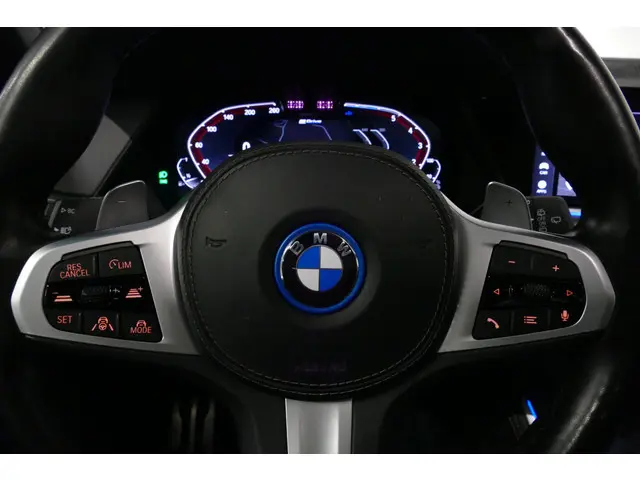 BMW X5 xDrive45e M Sport 2022 Hybride Benzine 26