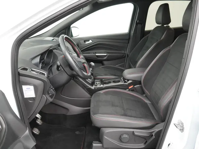 Ford Kuga 1.5 EcoBoost ST Line 2019 Benzine 11