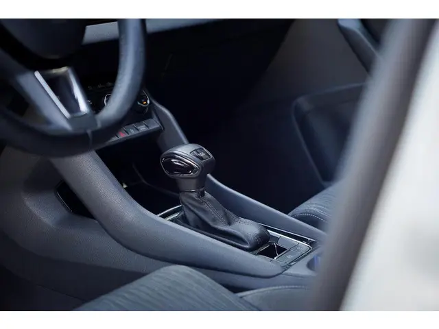 Škoda Karoq 1.5 TSI ACT Style Business 2019 Benzine 52