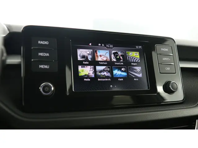 Škoda Fabia 1.0 TSI 95pk Ambition 2023 Benzine 22