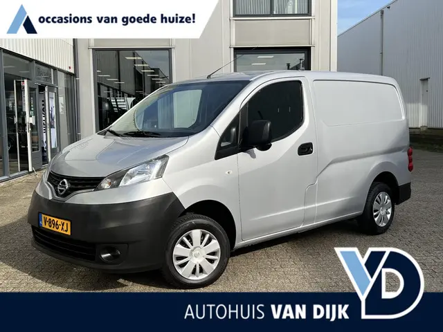 Nissan NV200