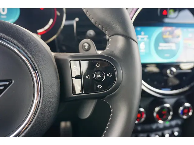 MINI 3-Deurs John Cooper Works Essential 2022 Benzine 15