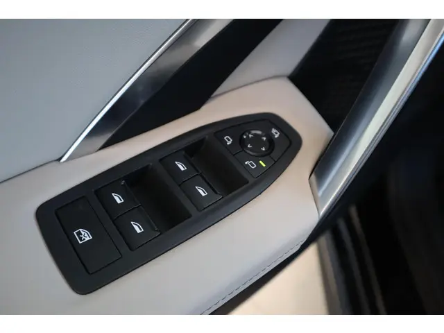 BMW iX1 eDrive20 2025 Elektrisch 23