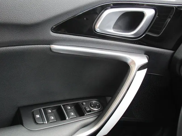 Kia XCeed 1.6 GDi PHEV DynamicLine 2025 Hybride Benzine 15