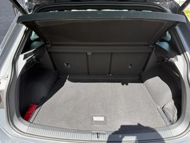 Volkswagen Tiguan 1.5 TSI R-Line Business+ 2022 Benzine 23