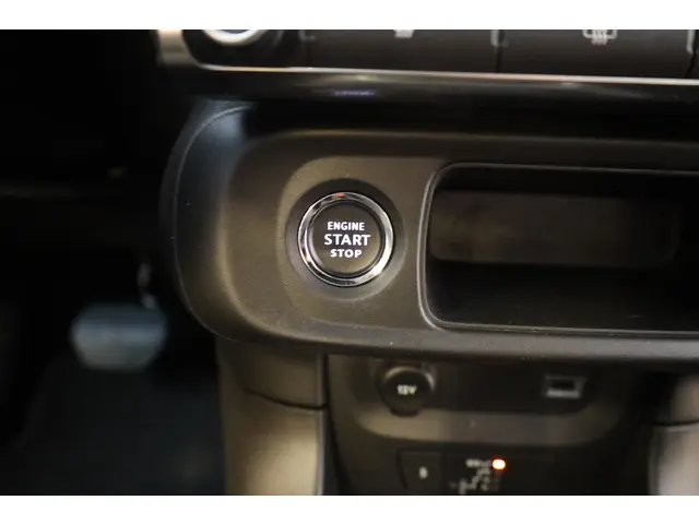 Citroën C3 PT 110 Shine Automaat-6 2019 Benzine 41