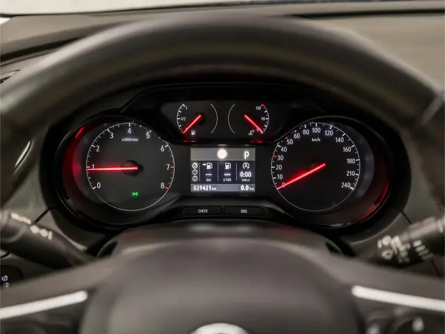 Opel Grandland X 1.2 Turbo Sport 2021 Benzine 21