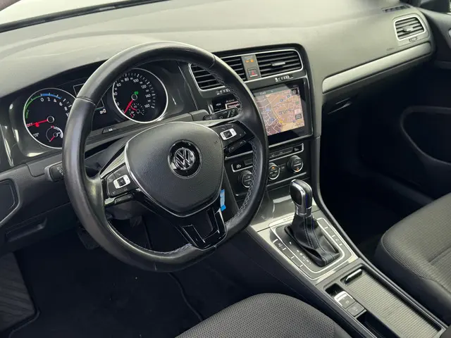 Volkswagen e-Golf e-Golf 2017 Elektrisch 3