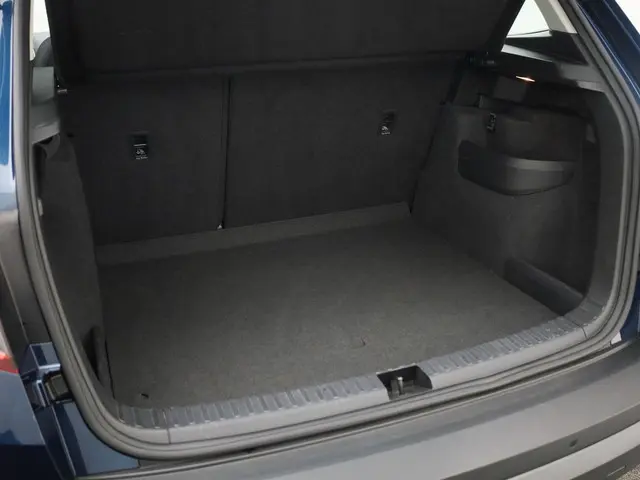 Škoda Karoq 1.5TSI/150PK ACT Clever Edition 2018 Benzine 18