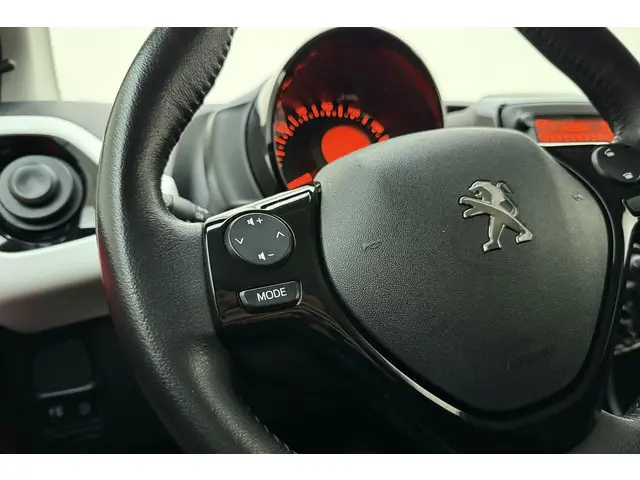 Peugeot 108 1.0 e-VTi Envy 2016 Benzine 15