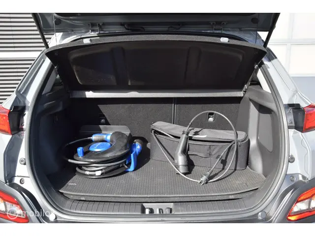Hyundai Kona EV Premium 64 kWh & Trekhaak 2019 Elektrisch 9