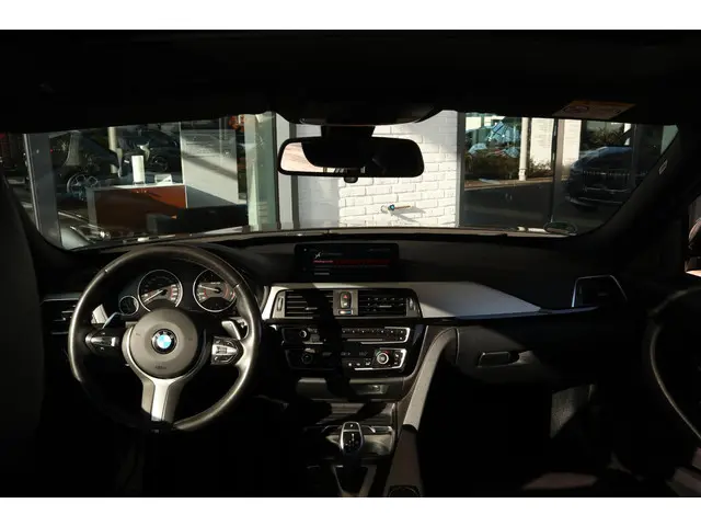 BMW 3 Serie Gran Turismo 320i 2020 Benzine 8