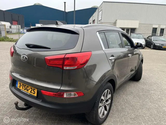 Kia Sportage 1.6 GDI World Cup Edition 2014 Benzine 4