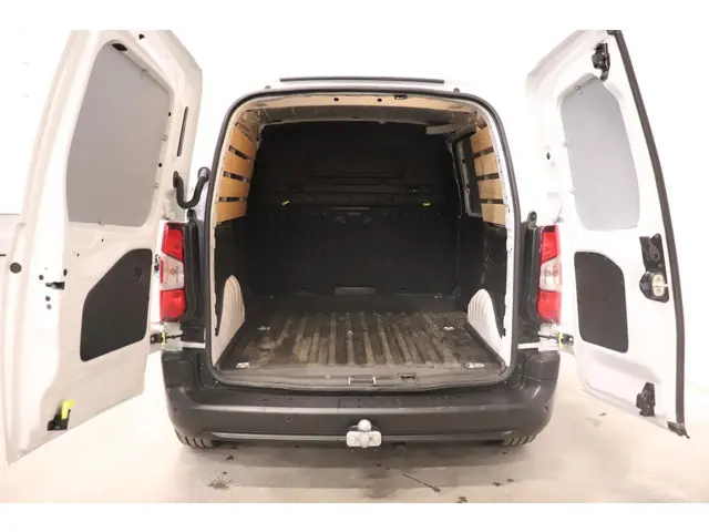 Opel Combo 1.5D 102pk L1H1 3-zits 2023 Diesel 3
