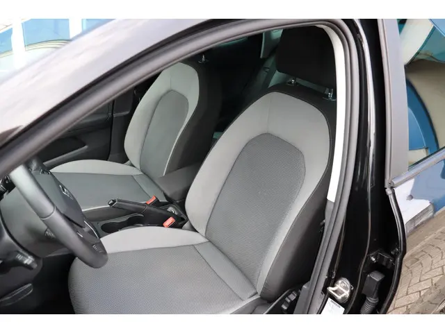 SEAT Ibiza 1.0 TSI Style Business Intense 2020 Benzine 4