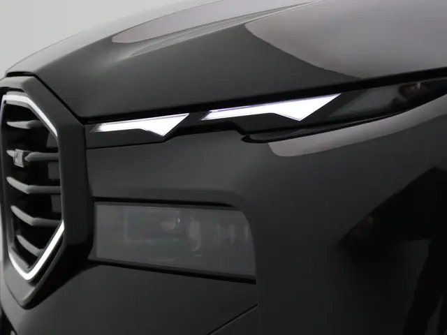 BMW XM PHEV 50e 2025 Hybride Benzine 8