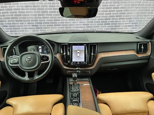 Volvo XC60 2.0 T5 AWD Inscription 2017 Benzine 3