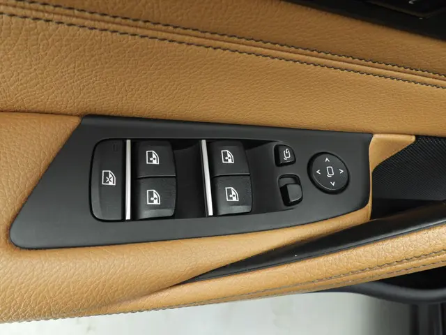 BMW 5 Serie Sedan 540i 2020 Benzine 21