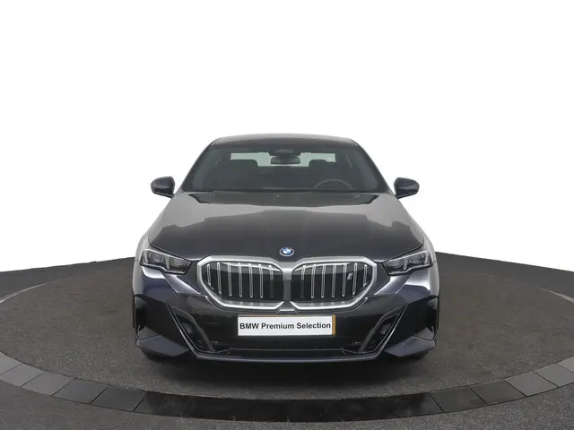 BMW i5 Sedan xDrive40 2025 Elektrisch 13
